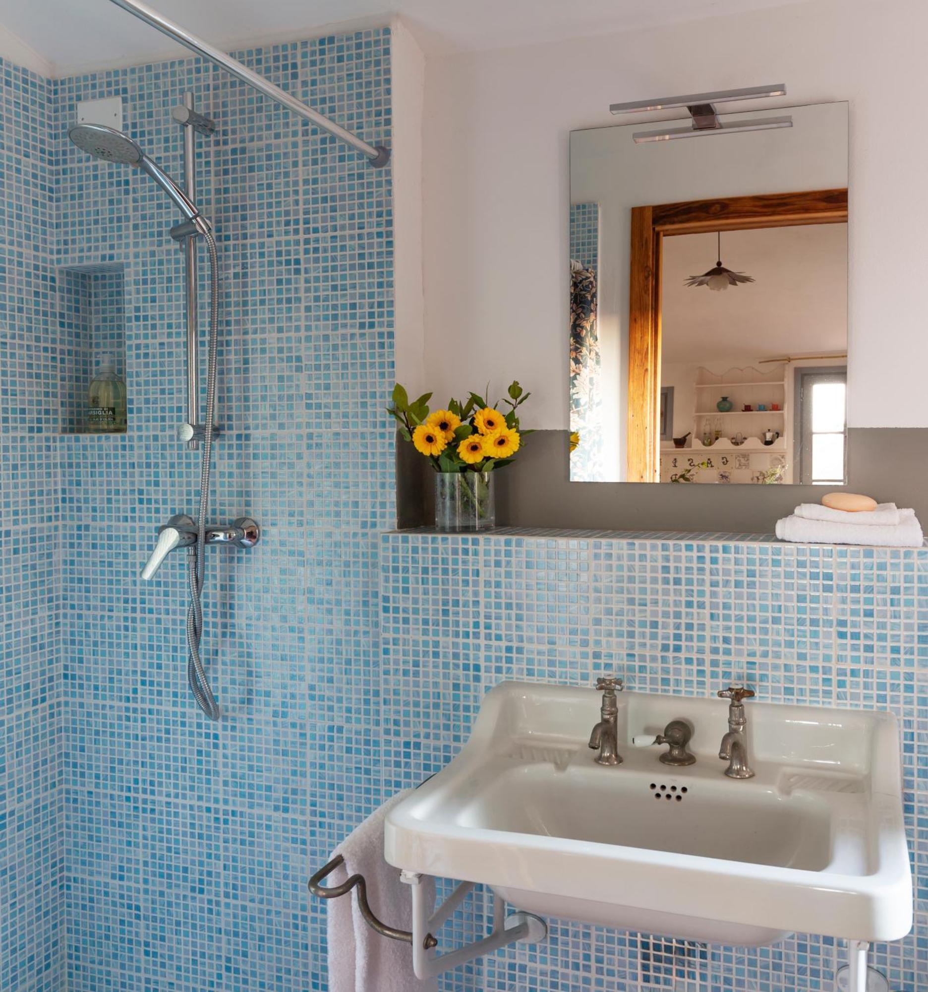 Casa Ezio Marchi - Due Appartamenti E Una Family Suite Bettolle Extérieur photo