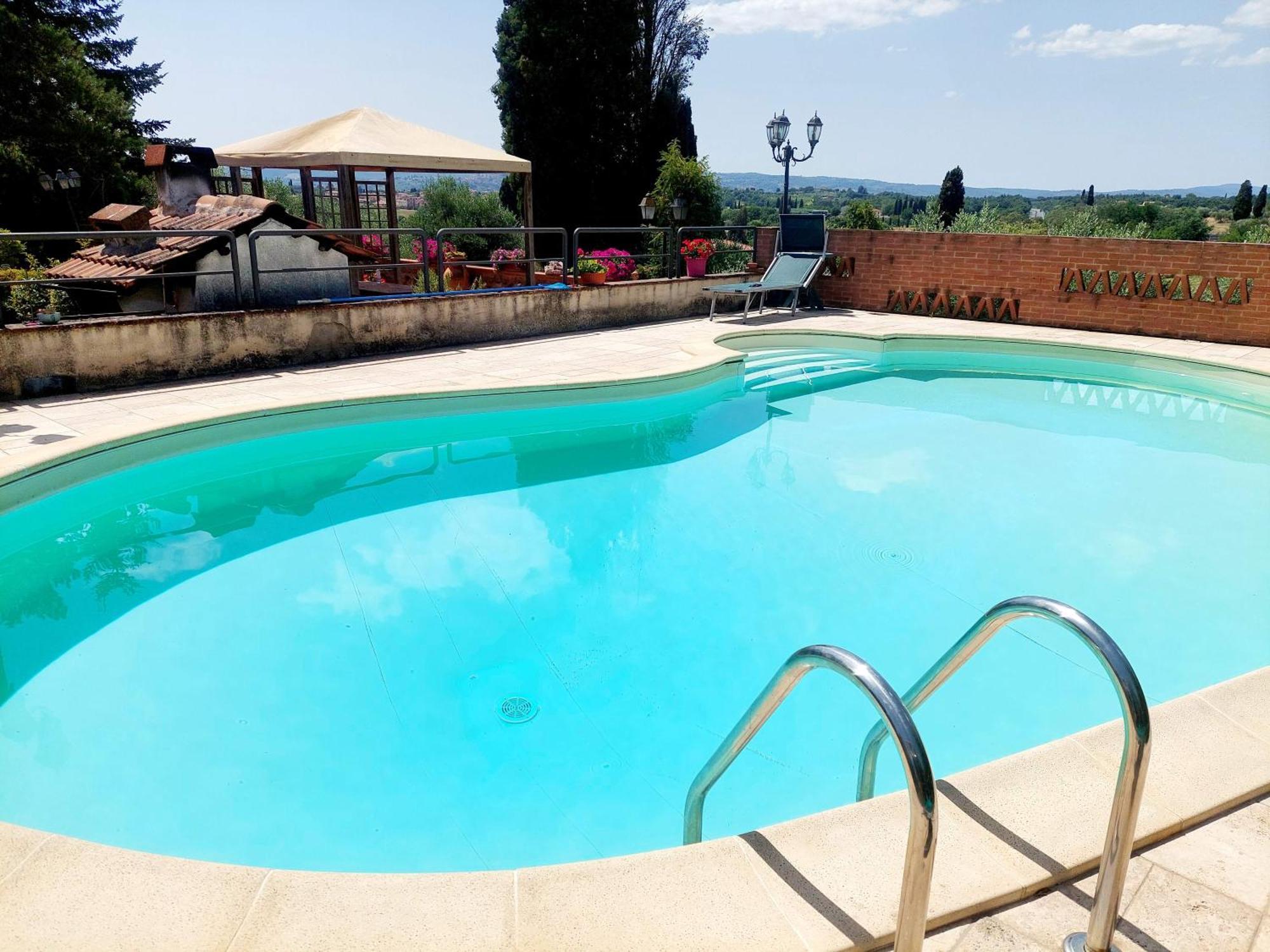 Casa Ezio Marchi - Due Appartamenti E Una Family Suite Bettolle Extérieur photo