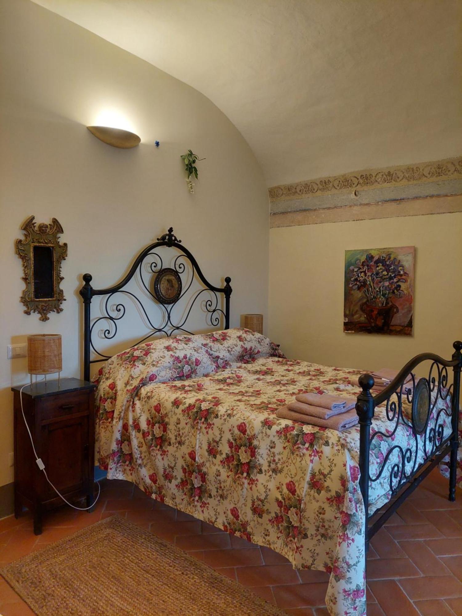 Casa Ezio Marchi - Due Appartamenti E Una Family Suite Bettolle Extérieur photo